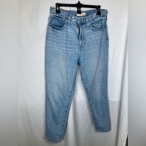 Madewell The Mom Jean Light Wash Distressing Relaxed to Tapered Sz 28